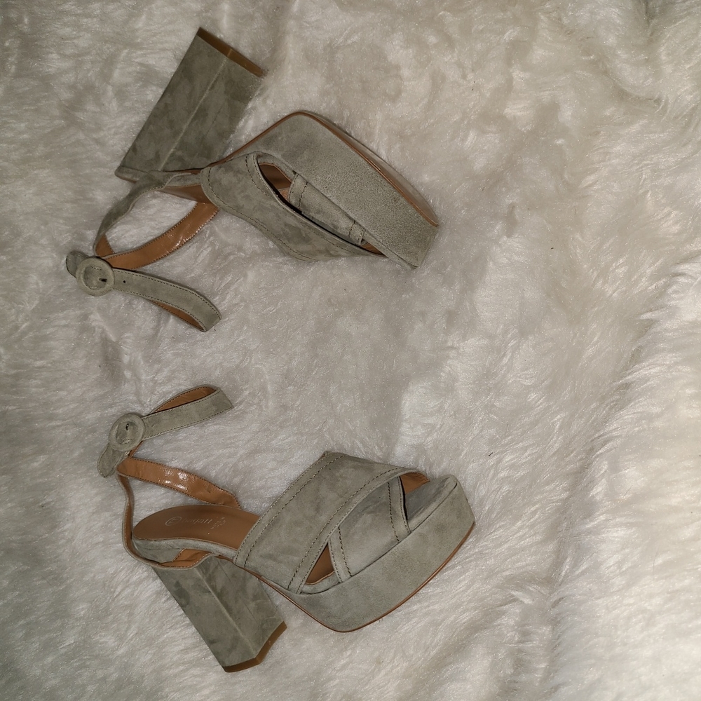 Jeffery Campbell Size 39 Grey Suede Leather Platform Heels